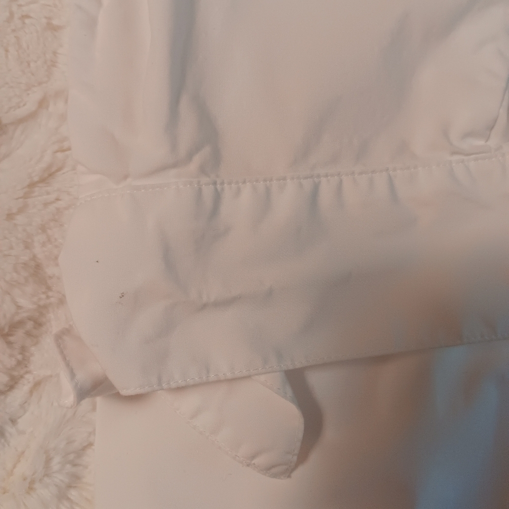 Talbots Crisp White Cotton Top With V-Neck Bow Sleeve & Cutout Lace Hem Coastal - Picture 9 of 9